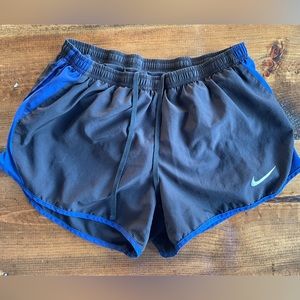 Nike / M Drawstring Running Shorts